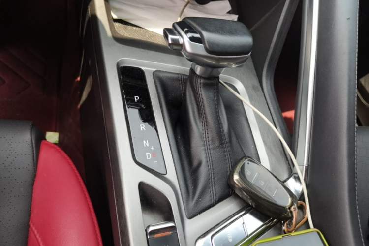 Used CHANGAN CS35PLUS 2021 Blue Whale NE 1.4T DCT Luxury Model Gear Lever