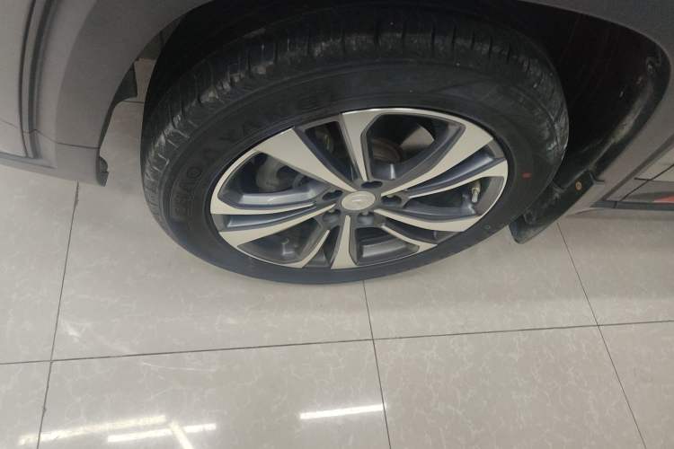 Used CHANGAN CS35PLUS 2021 Blue Whale NE 1.4T DCT Luxury Model Left Front Wheel Hub
