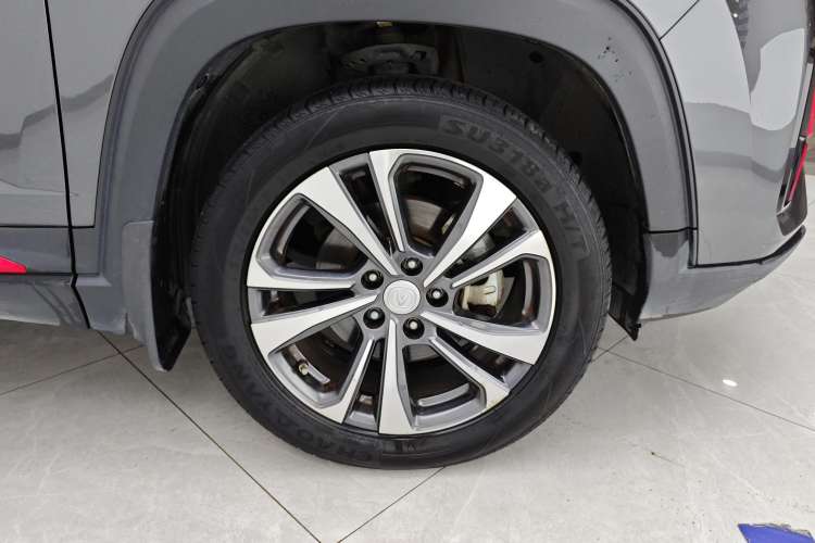 Used CHANGAN CS35PLUS 2021 Blue Whale NE 1.4T DCT Luxury Model Left Rear Wheel Hub