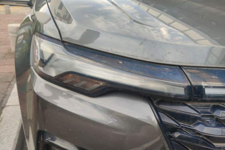 Used CHANGAN CS35PLUS 2021 Facelifted Version Blue Whale NE 1.4T DCT Navigation Edition Right Front Headlight