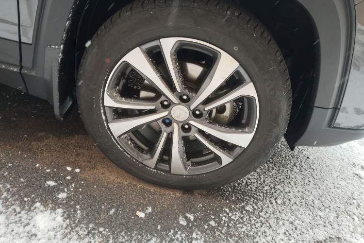 Used CHANGAN CS35PLUS 2021 Revised Version Blue Whale NE 1.4T DCT Luxury Edition Right Front Wheel Hub