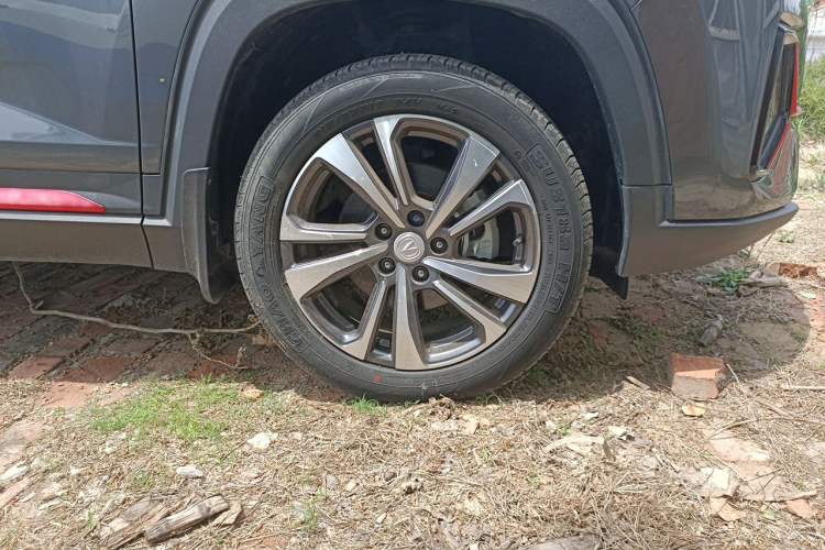 Used CHANGAN CS35PLUS 2021 Revised Version Blue Whale NE 1.4T DCT Luxury Edition Right Front Wheel Hub