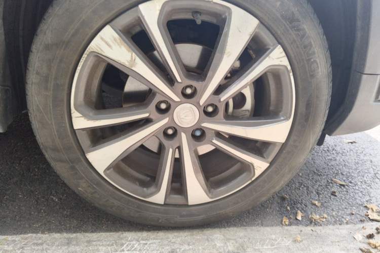 Used CHANGAN CS35PLUS 2021 Revised Version Blue Whale NE 1.4T DCT Luxury Edition Right Front Wheel Hub