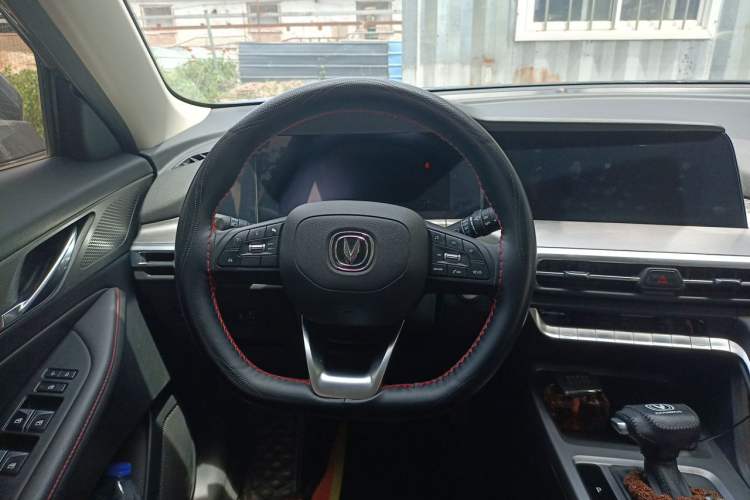 Used CHANGAN CS35PLUS 2021 Revised Version Blue Whale NE 1.4T DCT Luxury Edition Steering Wheel