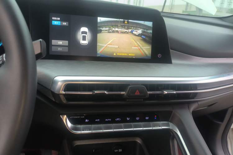 Used CHANGAN CS35PLUS 2021 Revised Version Blue Whale NE 1.4T DCT Luxury Edition Audio And AC Panel