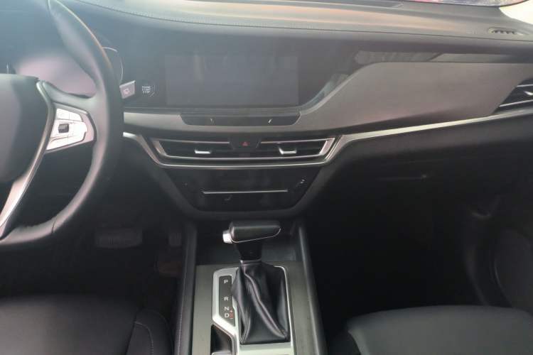 Used CHANGAN CS35PLUS 2021 Honor Million Edition 1.6L CVT Luxury Model Audio And AC Panel