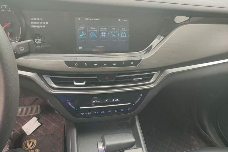 Used CHANGAN CS35PLUS 2021 Honor Million Edition 1.6L CVT Elite Model Audio And AC Panel