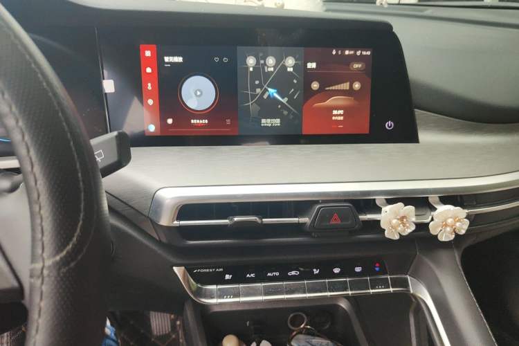 Used CHANGAN CS35PLUS 2021 Revised Version Blue Whale NE 1.4T DCT Luxury Edition Audio And AC Panel