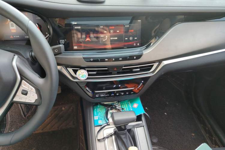 Used CHANGAN CS35PLUS 2021 Honor Million Edition 1.6L CVT Luxury Model Audio And AC Panel