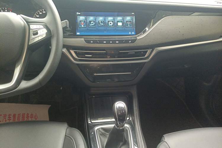Used CHANGAN CS35PLUS 2021 Honor Million Edition 1.6L Manual Luxury Model Audio And AC Panel