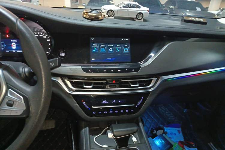 Used CHANGAN CS35PLUS 2021 Honor Million Edition 1.6L CVT Elite Model Audio And AC Panel