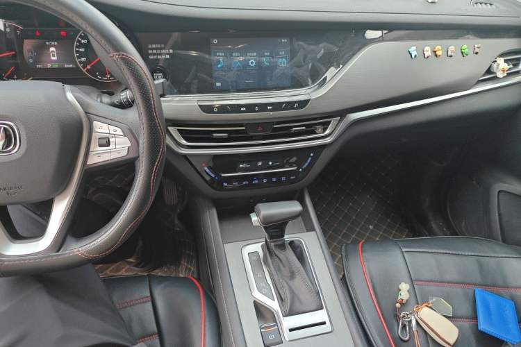 Used CHANGAN CS35PLUS 2021 Honor Million Edition 1.6L CVT Elite Model Audio And AC Panel