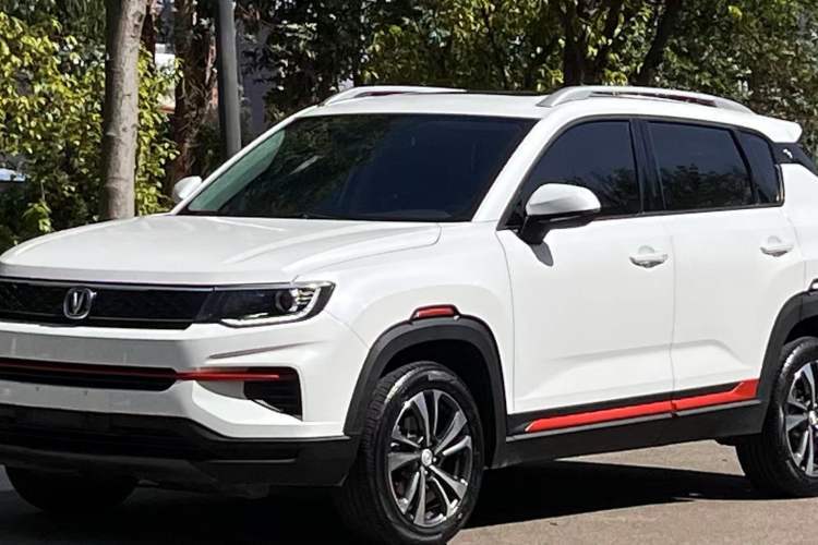 Used CHANGAN CS35PLUS 2021 Honor Million Edition 1.6L CVT Luxury Model Guazi used car, China used car export, Used car for sale, Used  cars, Cheapest cars for sale