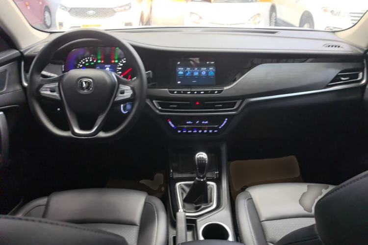 Used CHANGAN CS35PLUS 2021 Honor Million Edition 1.6L Manual Elite Model Center Console