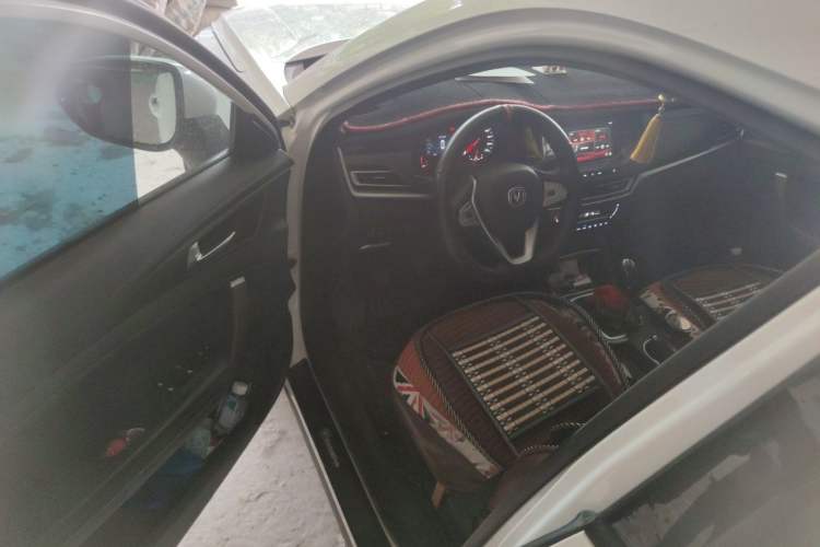 Used CHANGAN CS35PLUS 2021 Honor Million Edition 1.6L Manual Luxury Model Driver Seat