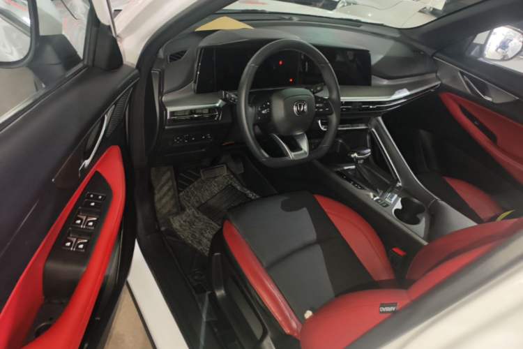 Used CHANGAN CS35PLUS 2021 Revised Version Blue Whale NE 1.4T DCT Luxury Edition Driver Seat