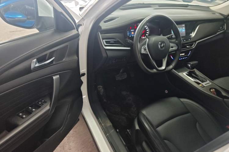 Used CHANGAN CS35PLUS 2021 Honor Million Edition 1.6L CVT Elite Model Driver Seat