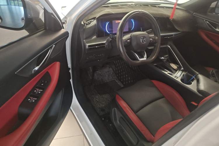 Used CHANGAN CS35PLUS 2021 Revised Version Blue Whale NE 1.4T DCT Prestige Edition Driver Seat