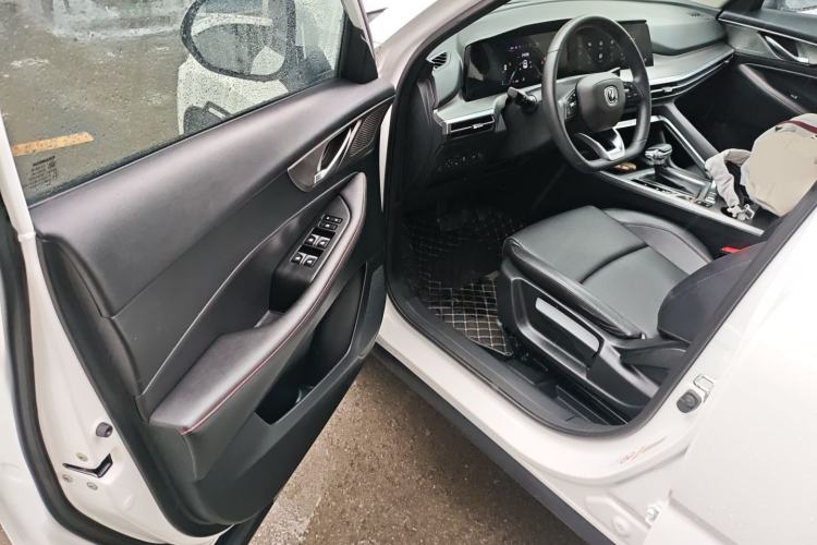 Used CHANGAN CS35PLUS 2021 Revised Version Blue Whale NE 1.4T DCT Luxury Edition Driver Seat