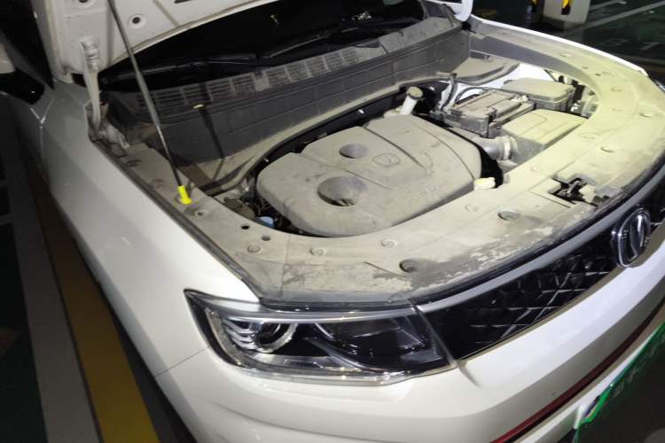 Used CHANGAN CS35PLUS 2021 Honor Million Edition 1.6L Manual Luxury Model Engine Bay Right