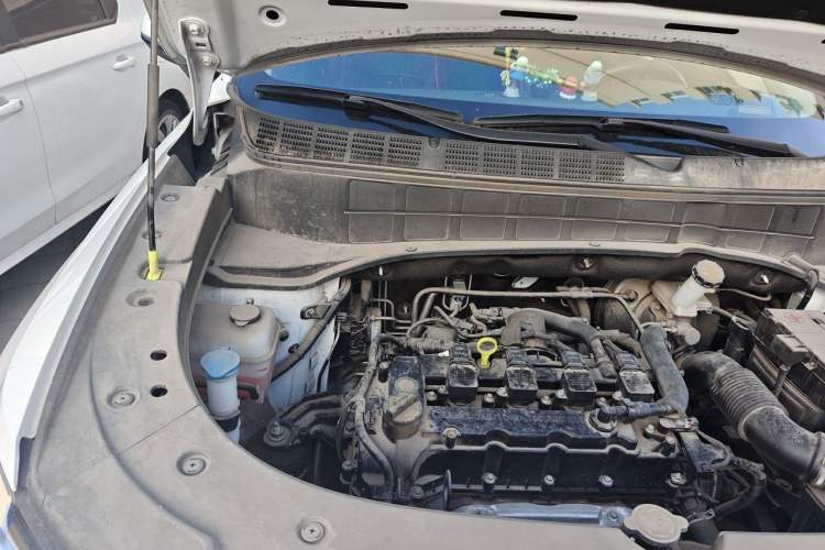 Used CHANGAN CS35PLUS 2021 Honor Million Edition 1.6L Manual Elite Model Engine Bay Right