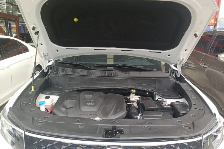 Used CHANGAN CS35PLUS 2021 Honor Million Edition 1.6L Manual Luxury Model Engine Bay