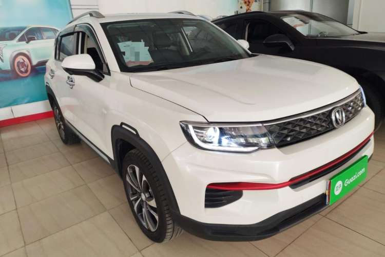 Used CHANGAN CS35PLUS 2021 Honor Million Edition 1.6L CVT Luxury Model Exterior 2
