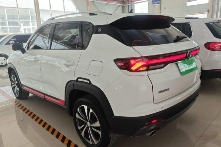 Used CHANGAN CS35PLUS 2021 Revised Version Blue Whale NE 1.4T DCT Luxury Edition Exterior 2