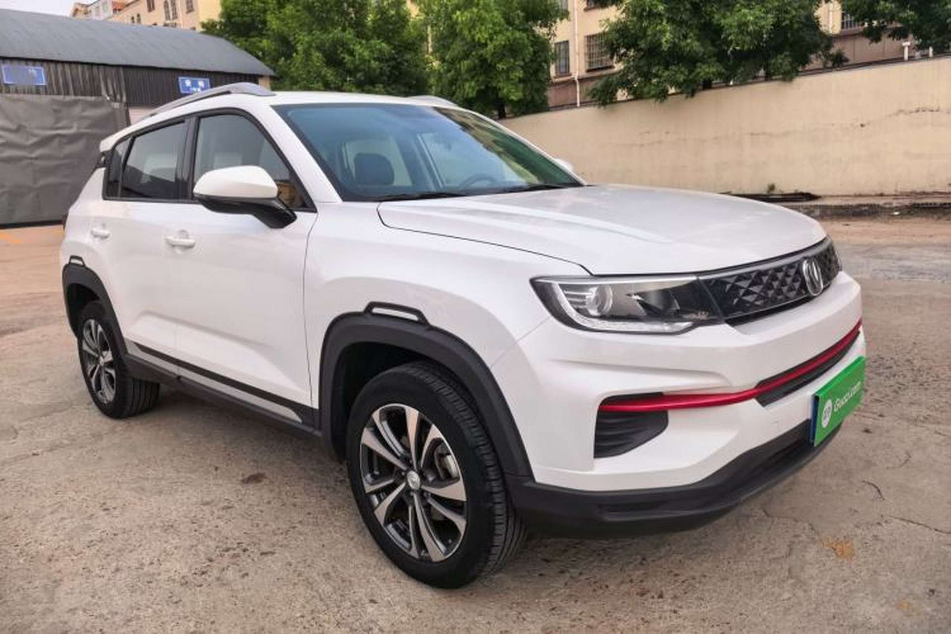 Used CHANGAN CS35PLUS 2021 Honor Million Edition 1.6L Manual Luxury Model Exterior 2