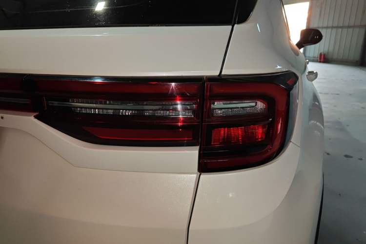 Used CHANGAN CS35PLUS 2021 Honor Million Edition 1.6L CVT Elite Model Exterior 3