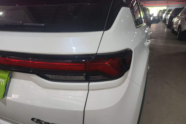 Used CHANGAN CS35PLUS 2021 Revised Version Blue Whale NE 1.4T DCT Luxury Edition Exterior 3
