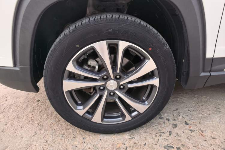 Used CHANGAN CS35PLUS 2021 Honor Million Edition 1.6L Manual Luxury Model Exterior 3
