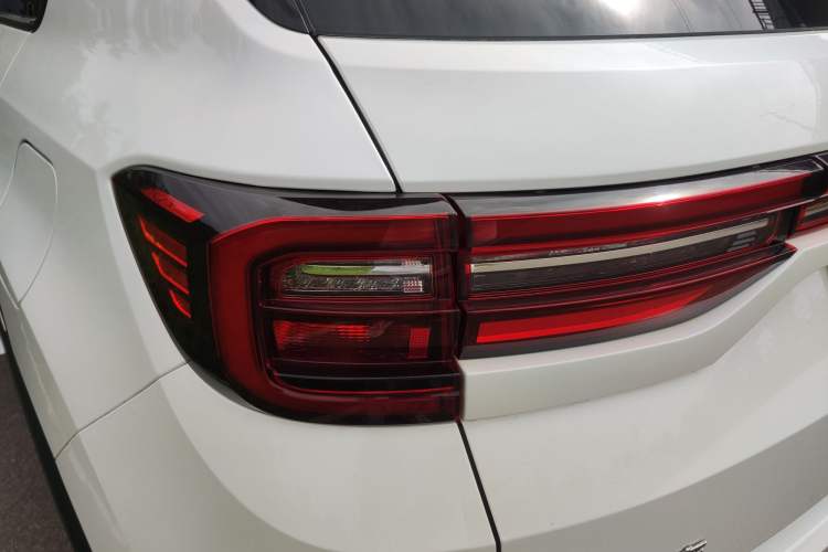 Used CHANGAN CS35PLUS 2021 Honor Million Edition 1.6L Manual Luxury Model Exterior 7