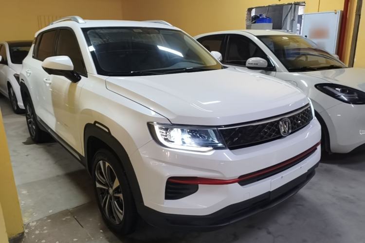 Used CHANGAN CS35PLUS 2021 Honor Million Edition 1.6L CVT Luxury Model Front Right 45 Deg