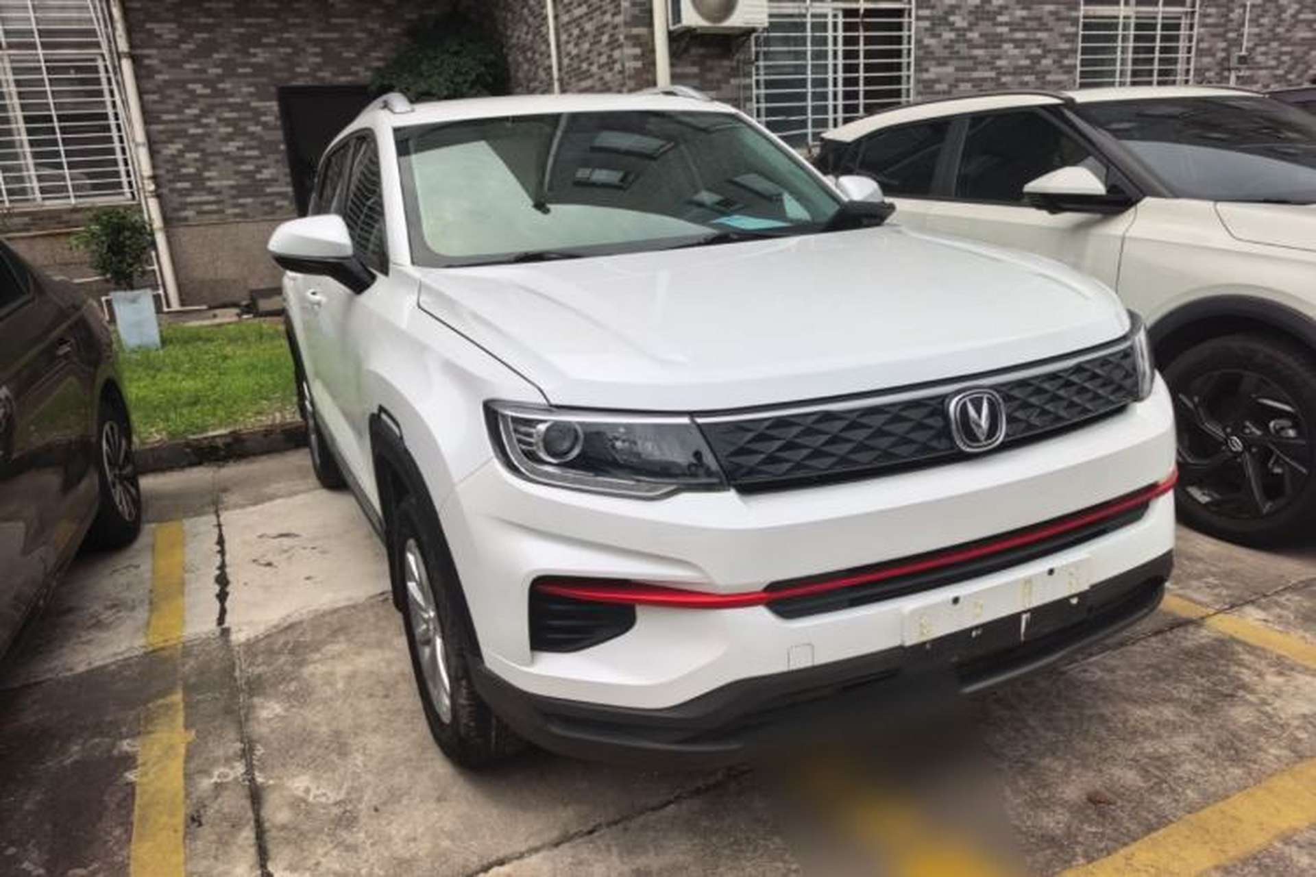 Used CHANGAN CS35PLUS 2021 Honor Million Edition 1.6L Manual Elite Model Front Right 45 Deg