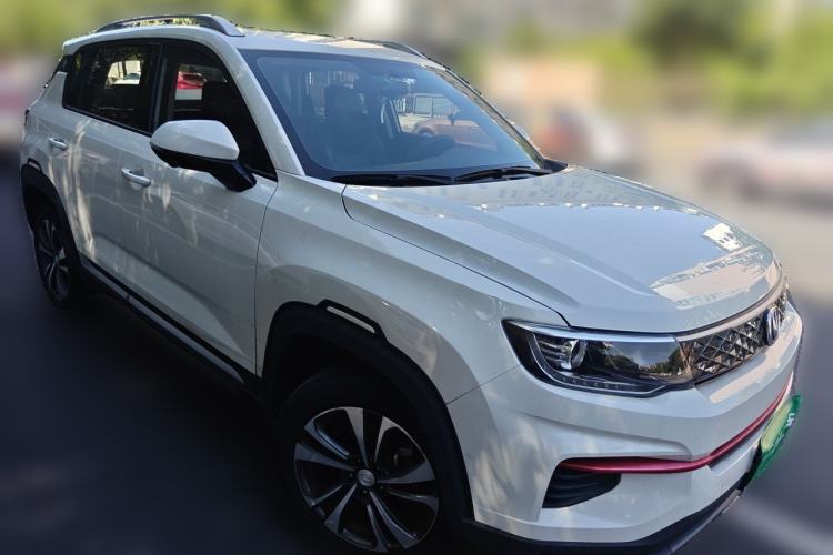 Used CHANGAN CS35PLUS 2021 Honor Million Edition 1.6L CVT Elite Model Front Right 45 Deg