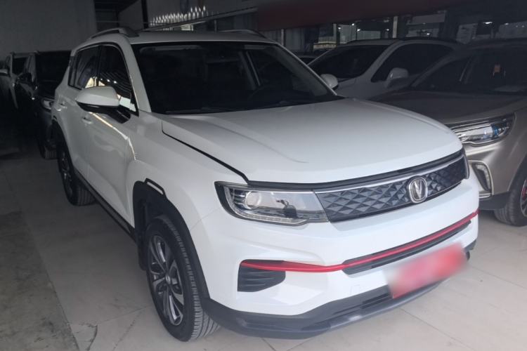 Used CHANGAN CS35PLUS 2021 Honor Million Edition 1.6L Manual Luxury Model Front Right 45 Deg