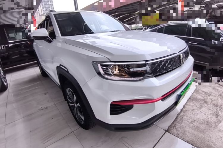 Used CHANGAN CS35PLUS 2021 Honor Million Edition 1.6L CVT Luxury Model Front Right 45 Deg