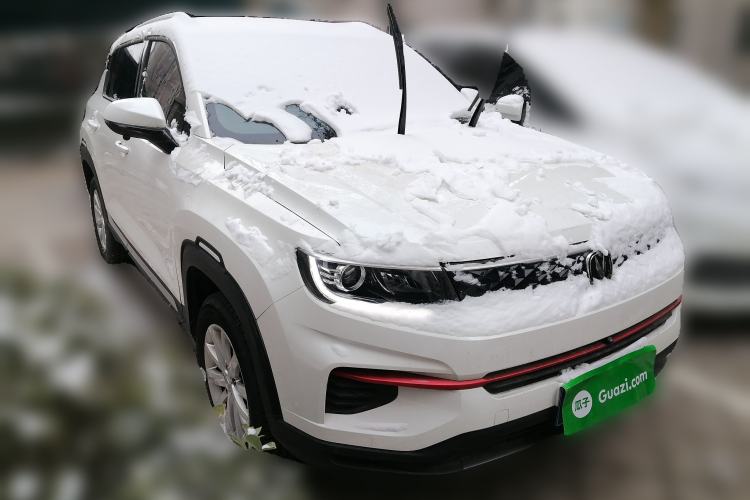 Used CHANGAN CS35PLUS 2021 Honor Million Edition 1.6L CVT Elite Model Front Right 45 Deg
