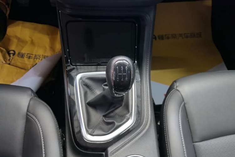 Used CHANGAN CS35PLUS 2021 Honor Million Edition 1.6L Manual Elite Model Gear Lever