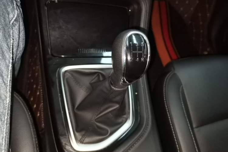 Used CHANGAN CS35PLUS 2021 Honor Million Edition 1.6L Manual Elite Model Gear Lever