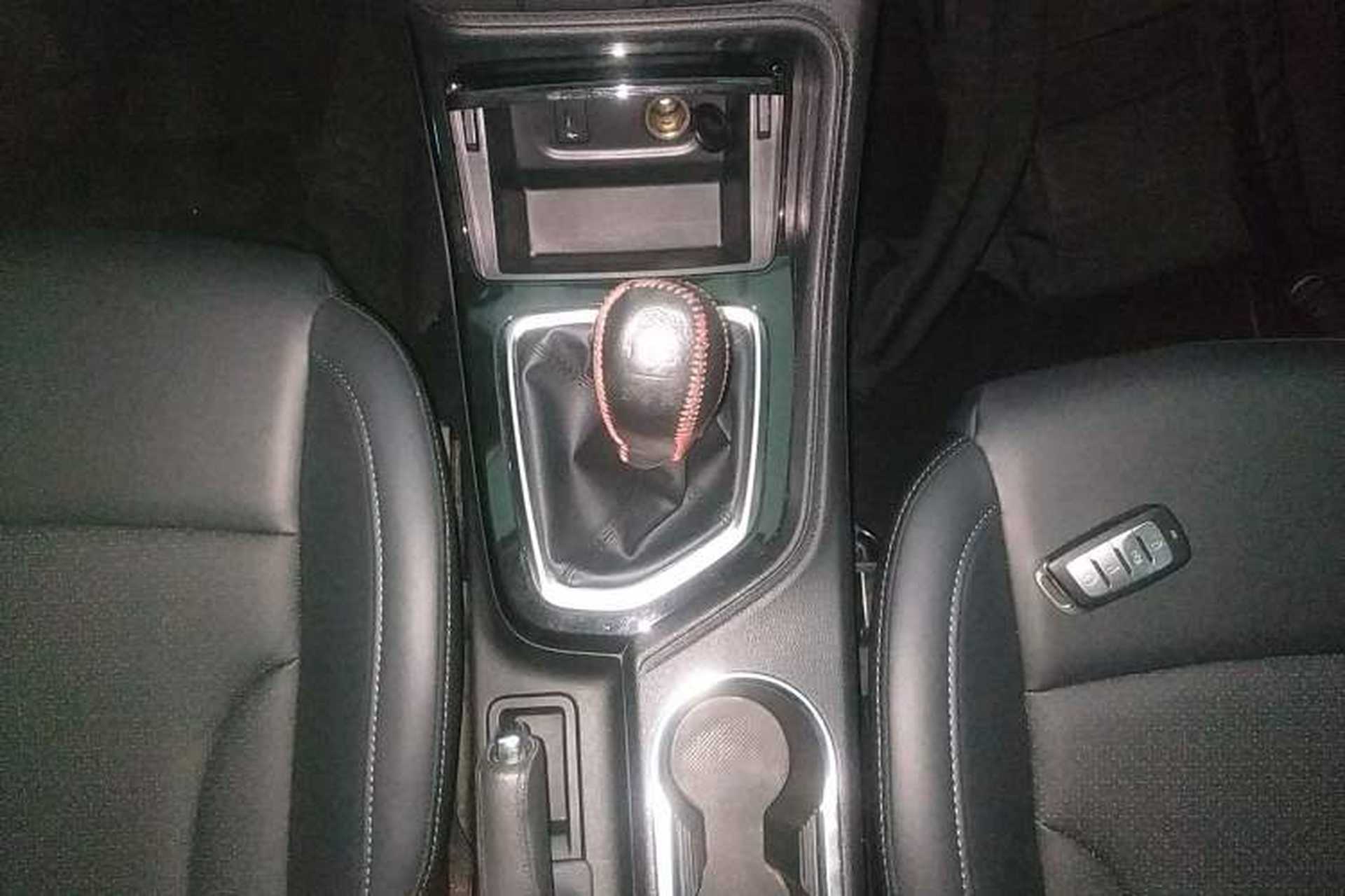 Used CHANGAN CS35PLUS 2021 Honor Million Edition 1.6L Manual Luxury Model Gear Lever