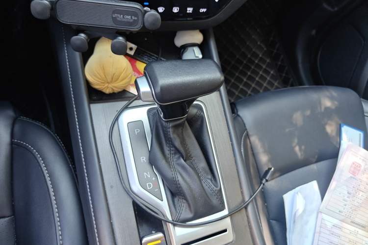 Used CHANGAN CS35PLUS 2021 Honor Million Edition 1.6L CVT Elite Model Gear Lever