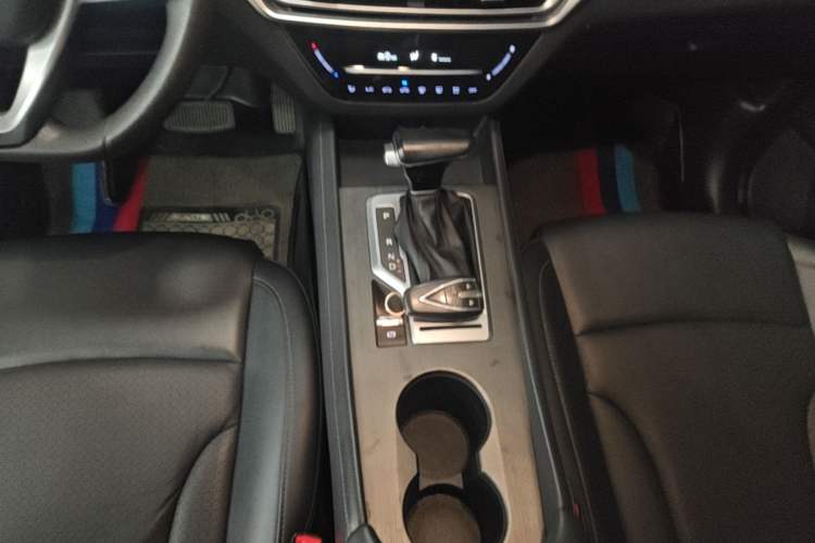 Used CHANGAN CS35PLUS 2021 Honor Million Edition 1.6L CVT Elite Model Gear Lever