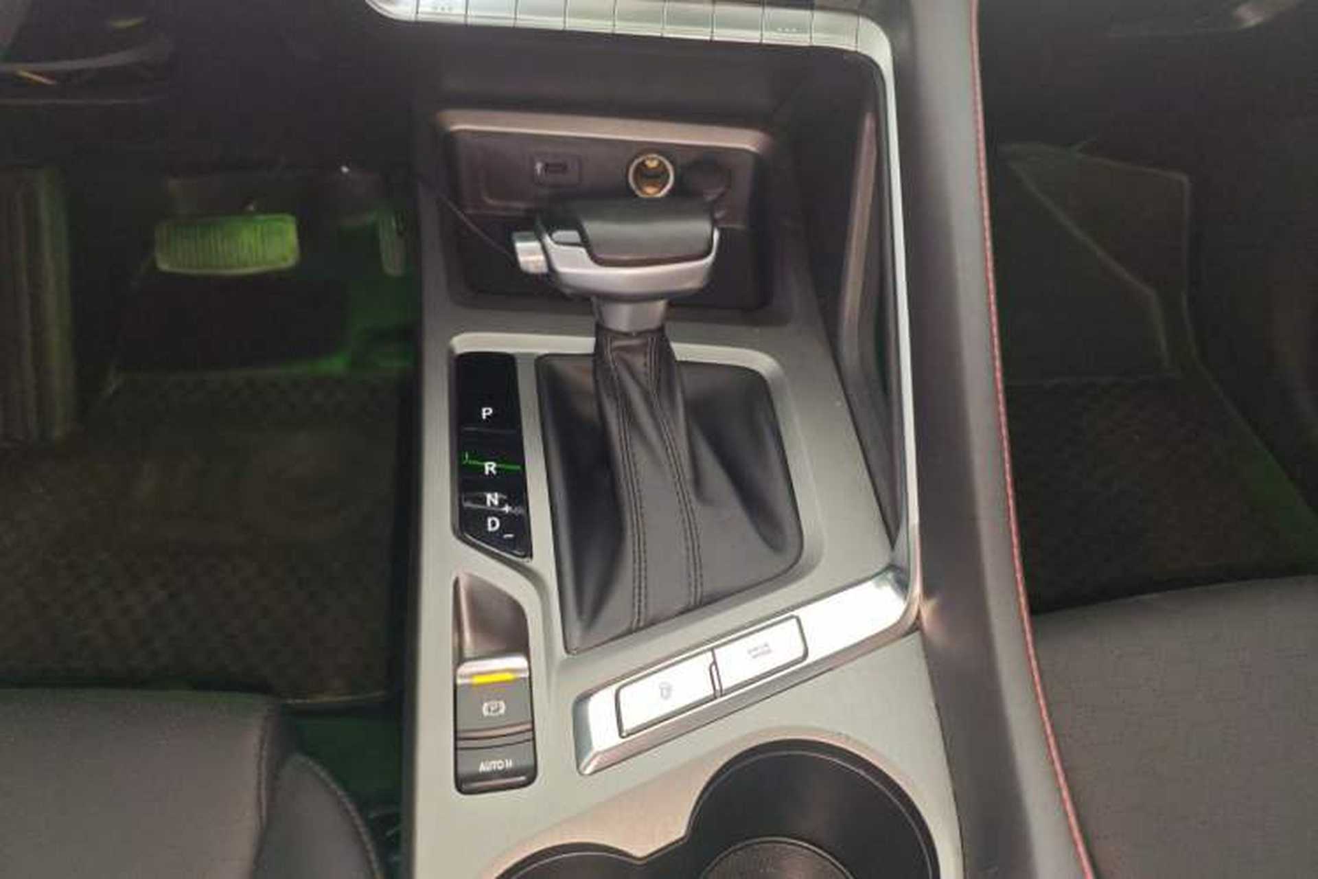 Used CHANGAN CS35PLUS 2021 Revised Version Blue Whale NE 1.4T DCT Luxury Edition Gear Lever