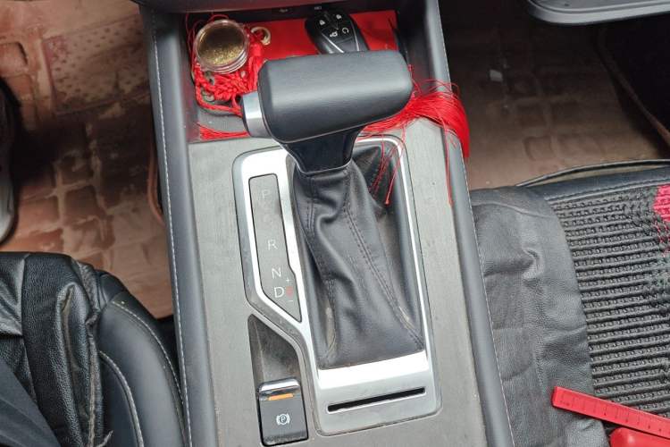 Used CHANGAN CS35PLUS 2021 Honor Million Edition 1.6L CVT Elite Model Gear Lever