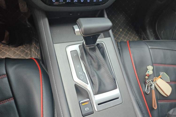 Used CHANGAN CS35PLUS 2021 Honor Million Edition 1.6L CVT Elite Model Gear Lever