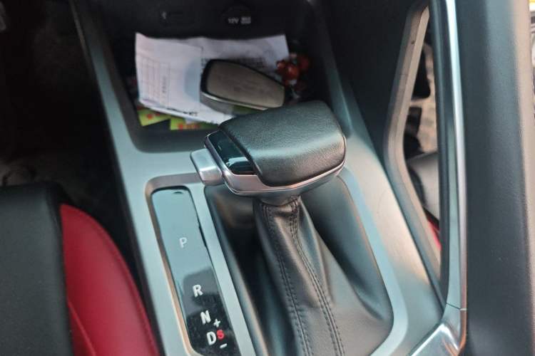 Used CHANGAN CS35PLUS 2021 Blue Whale NE 1.4T DCT Luxury Model Gear Lever