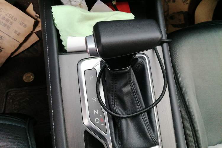 Used CHANGAN CS35PLUS 2021 Honor Million Edition 1.6L CVT Elite Model Gear Lever