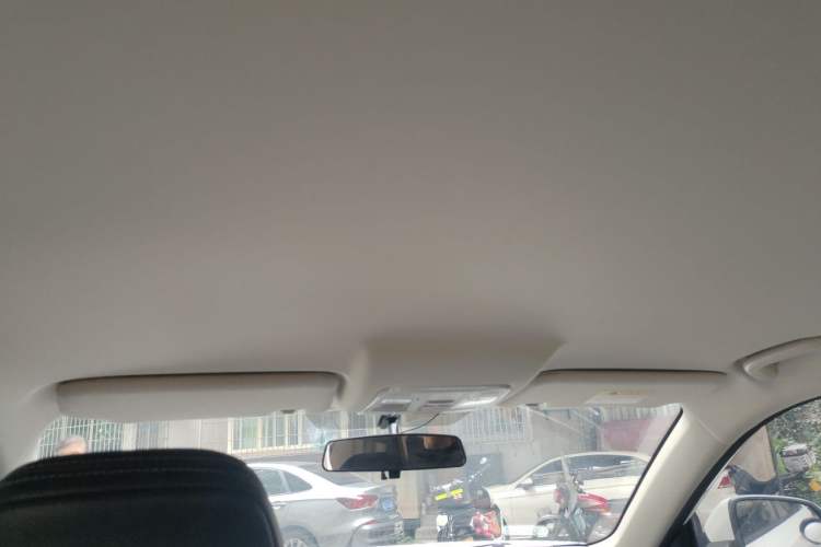 Used CHANGAN CS35PLUS 2021 Honor Million Edition 1.6L CVT Elite Model Headliner